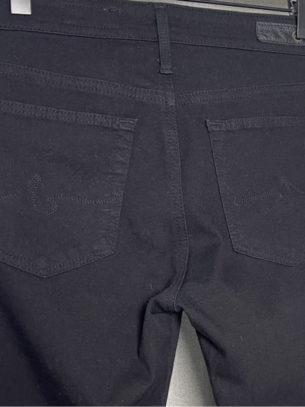 AG High Rise Skinny Farrah Ankle Black Jeans. Sz. 28. Very good condition - Picture 6 of 13